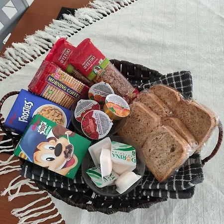 White House With Garden And Bbq In Strovolos Apartament *