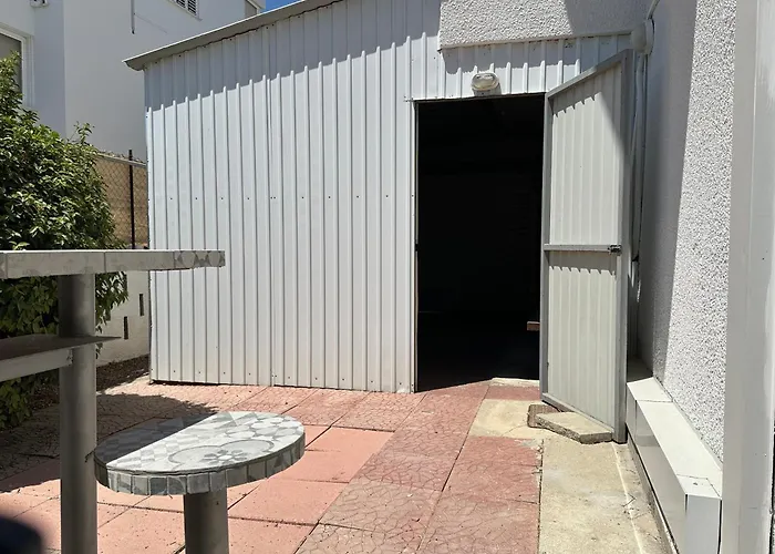 アパート White House With Garden And Bbq In Strovolos *