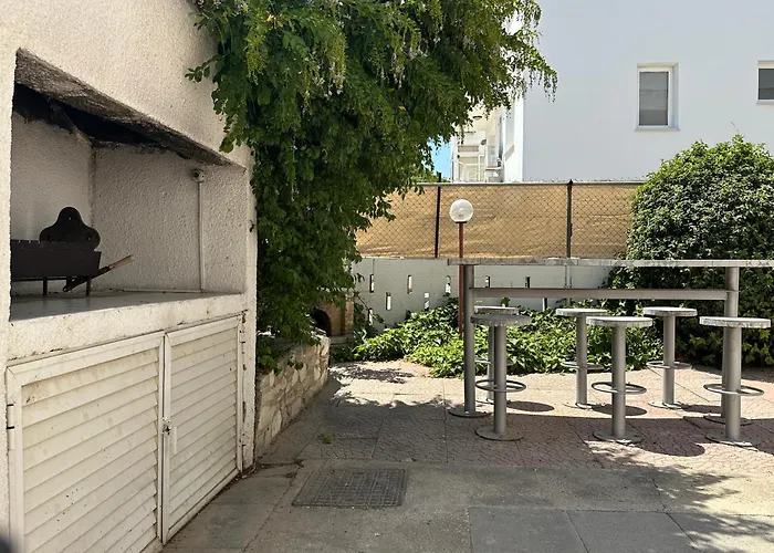 アパート White House With Garden And Bbq In Strovolos *