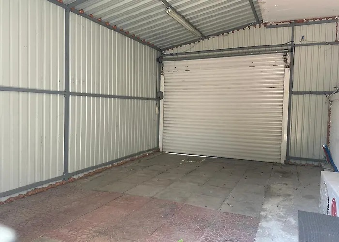 アパート White House With Garden And Bbq In Strovolos