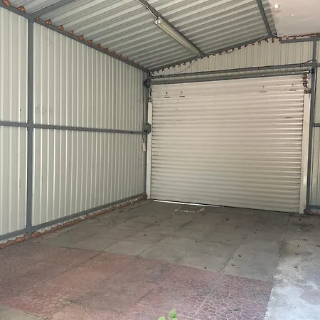 Apartment White House With Garden And Bbq In Strovolos